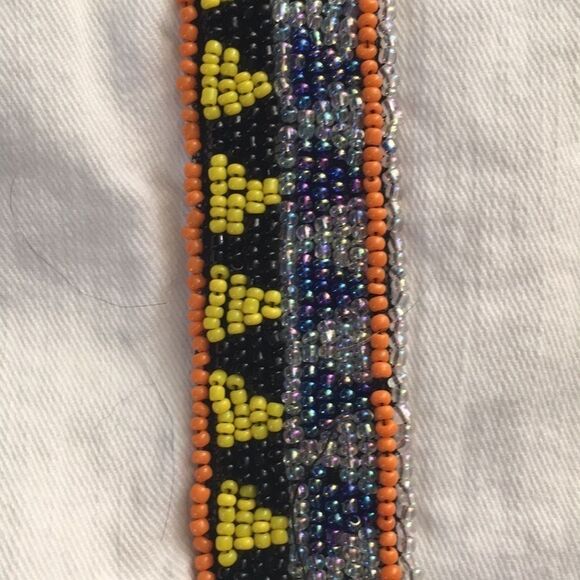 Women's White Distressed Embellished Beaded Skinny Jeans by Guess Size 24 - Picture 2 of 10